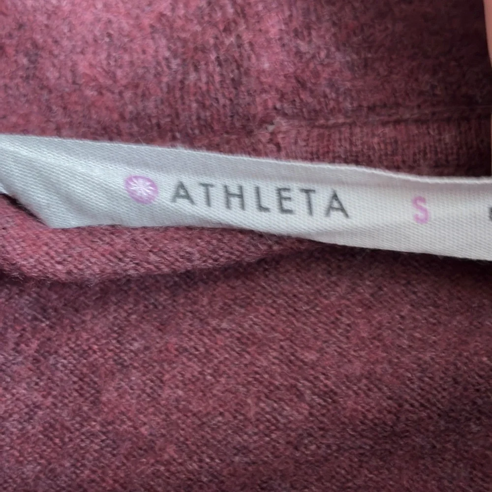 Athleta Womens Small Turtleneck Sweater WOOL COTTON Purple Red Burgundy Athletic